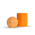 Vorderseite der rund.um energy Kugel mit der passenden Dose dazu